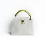 路易威登 Capucines 系列 Taurillon 牛皮手提包